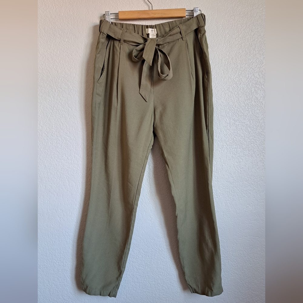 H&M Olive Green Belted Pants With Pockets Size 10